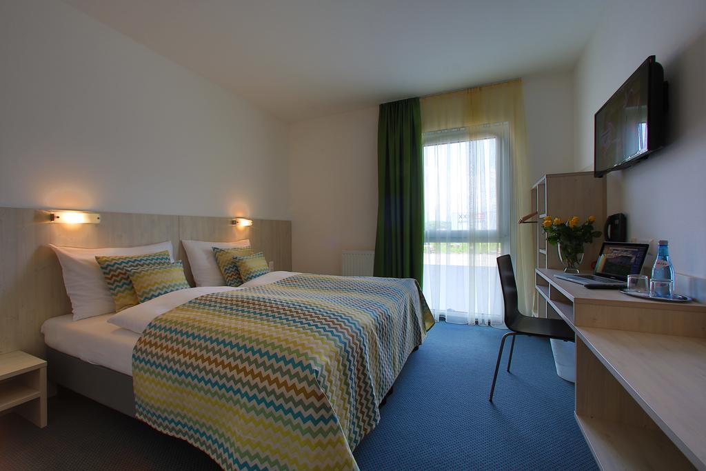 Best Sleep Hotel Spielberg Bei Knittelfeld Δωμάτιο φωτογραφία